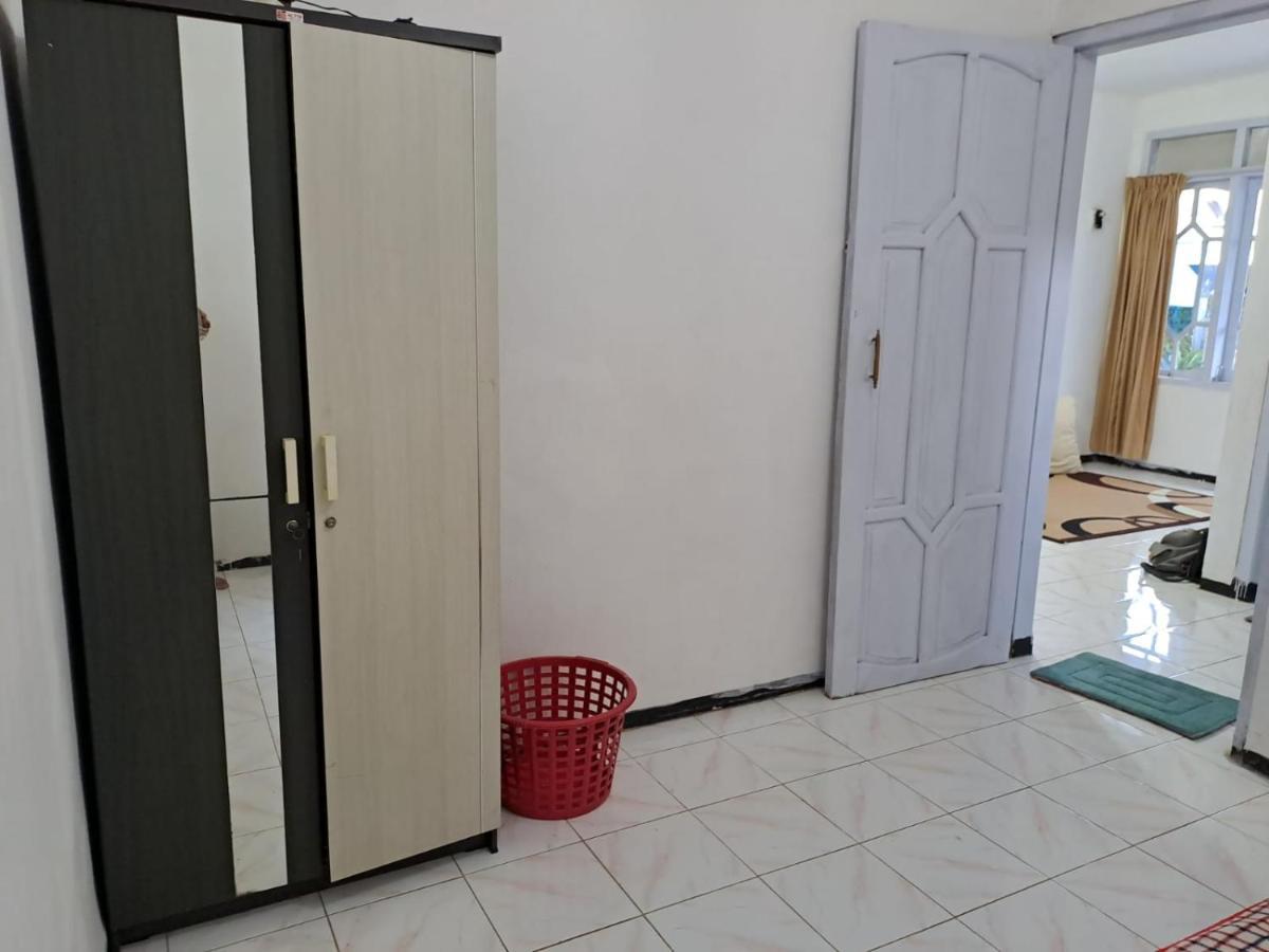 Indo Homestay Malang Exterior foto